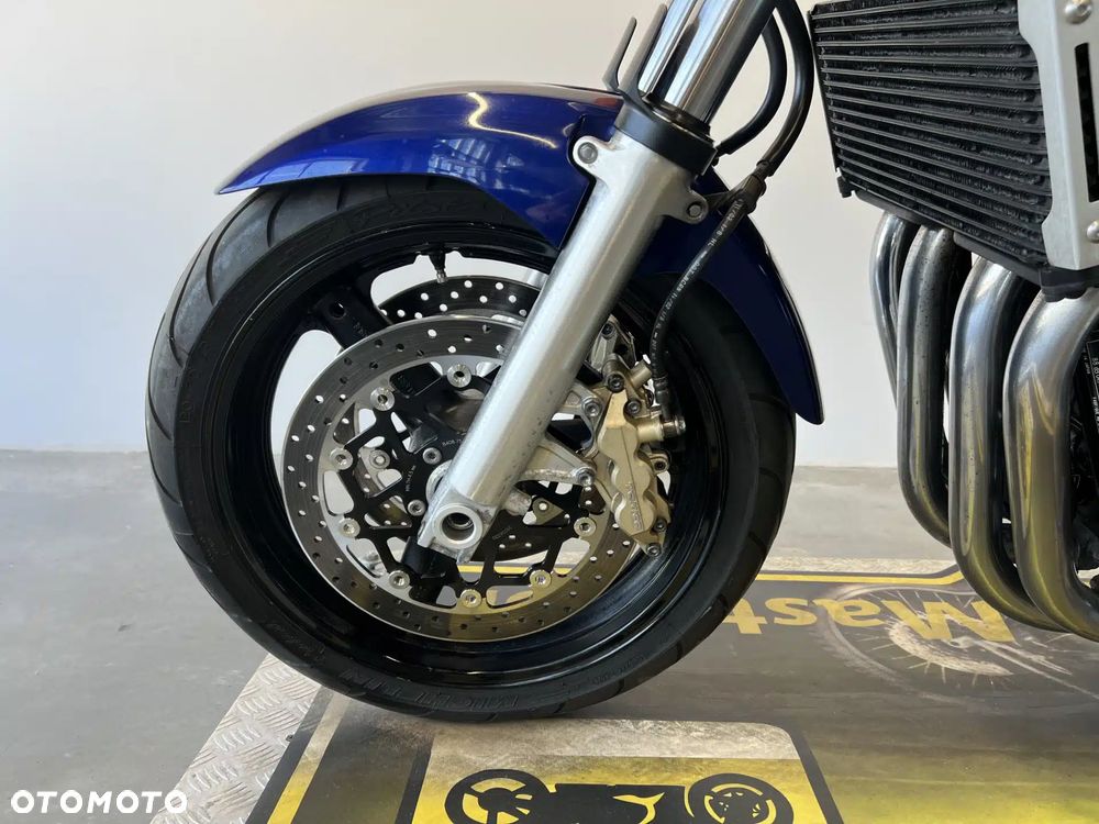Suzuki GSX - 7