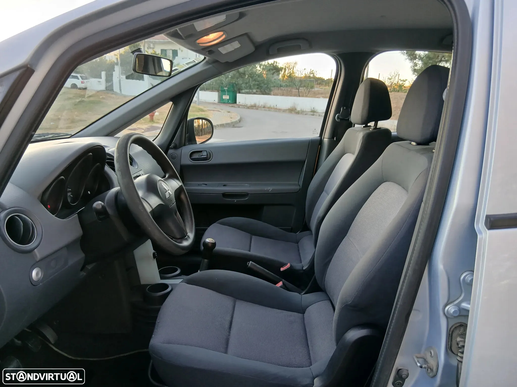 Mitsubishi Colt 1.1 Insport P. Segurança - 6