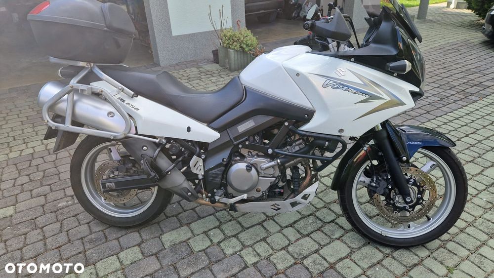 Suzuki V-STROM - 4