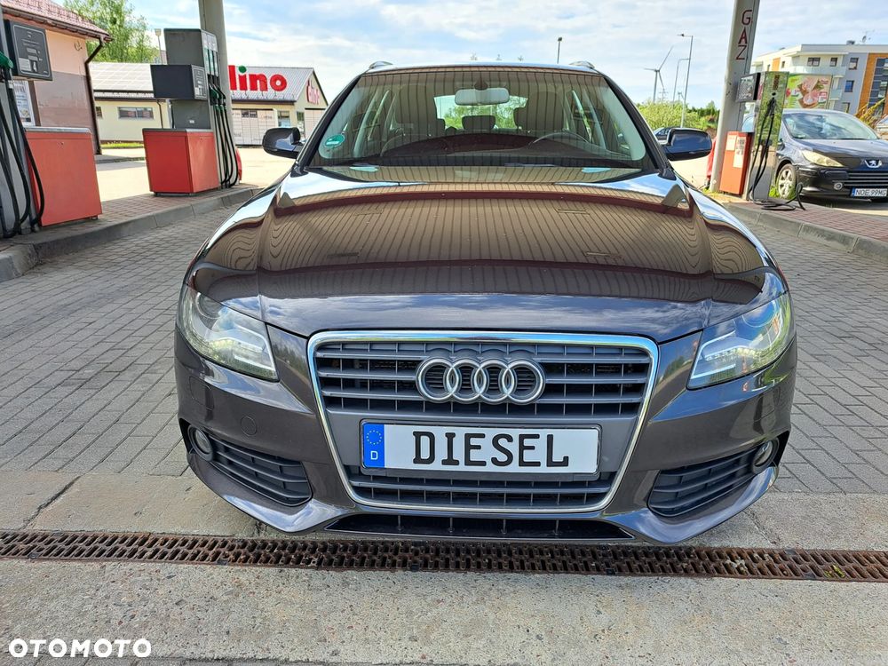 Audi A4 Avant - 4