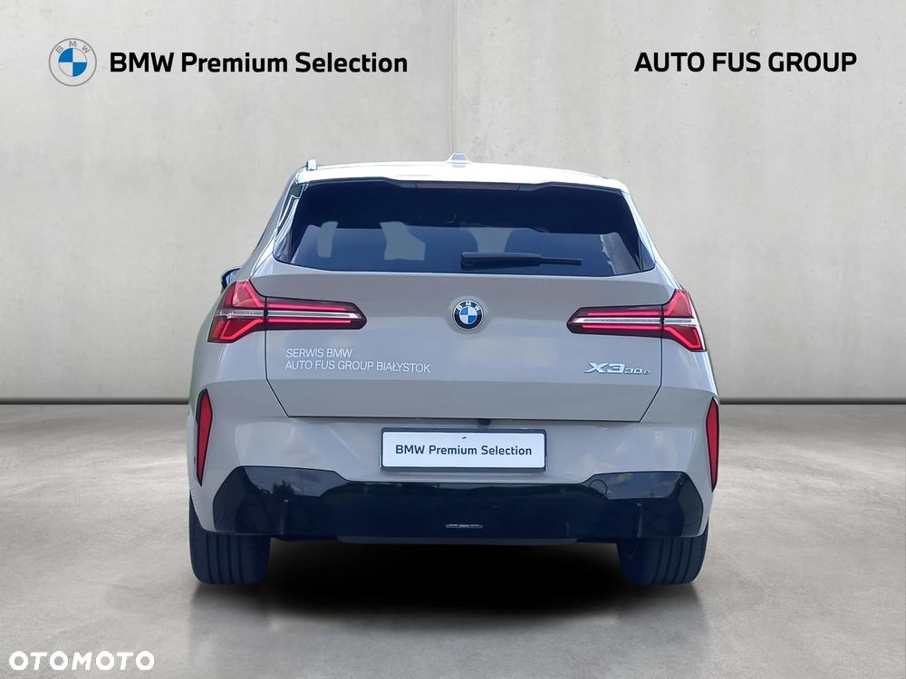 BMW X3 xDrive30e PHEV - 3