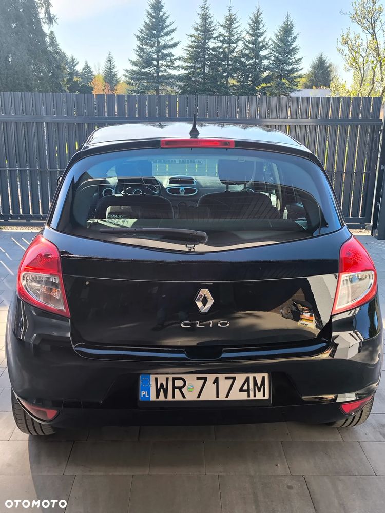 Renault Clio 1.2 16V Expression - 10