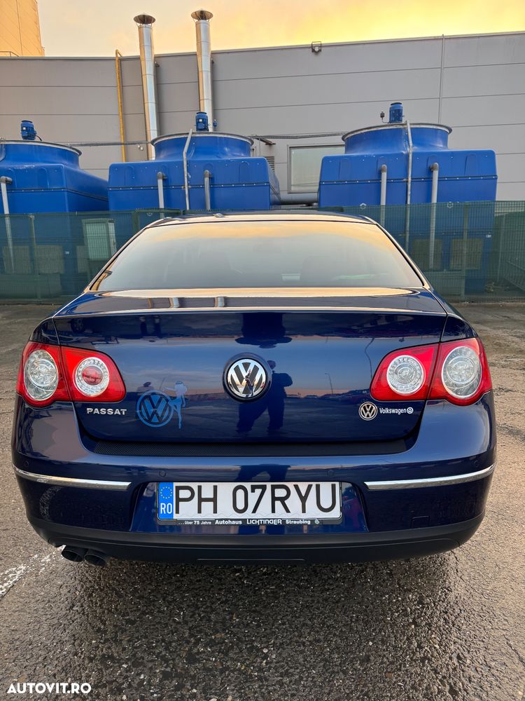 Volkswagen Passat 2.0 TDI DPF DSG Sportline - 12