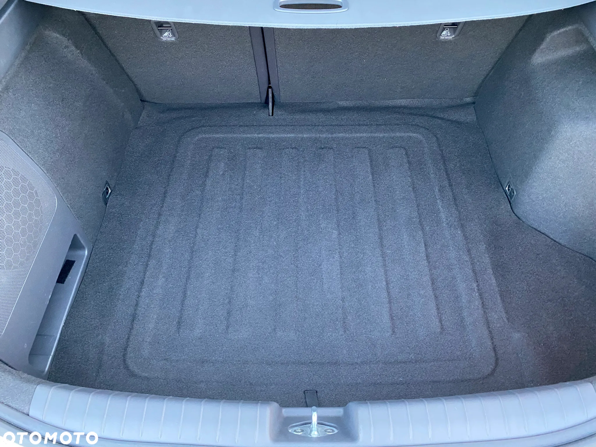 Hyundai IONIQ Hybrid 1.6 GDI - 24
