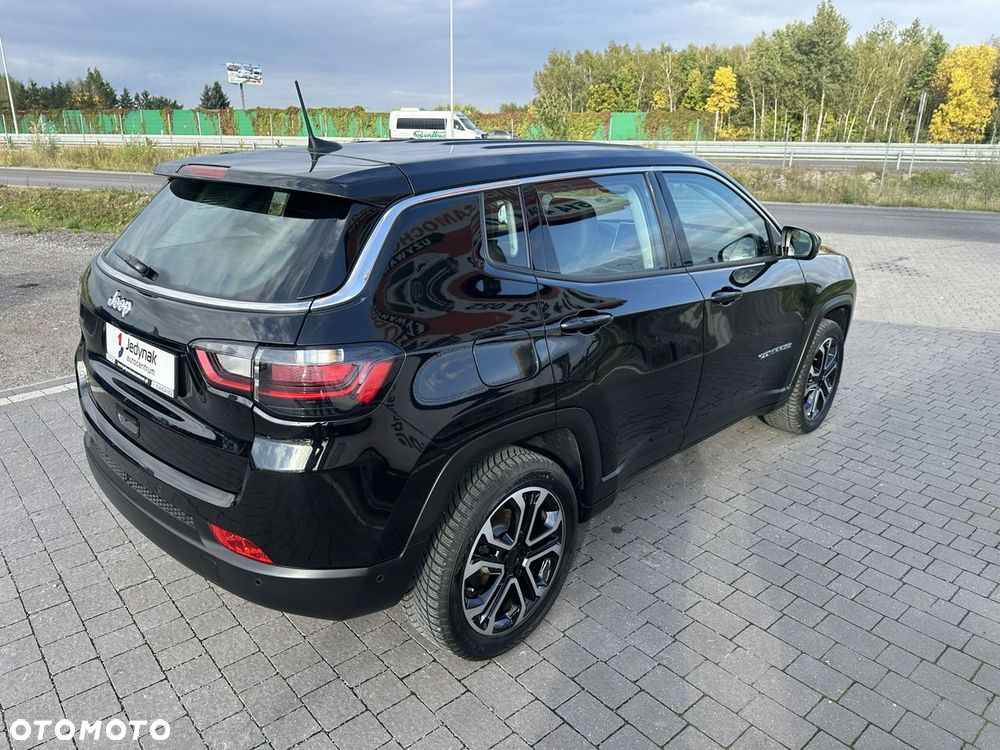 Jeep Compass - 18