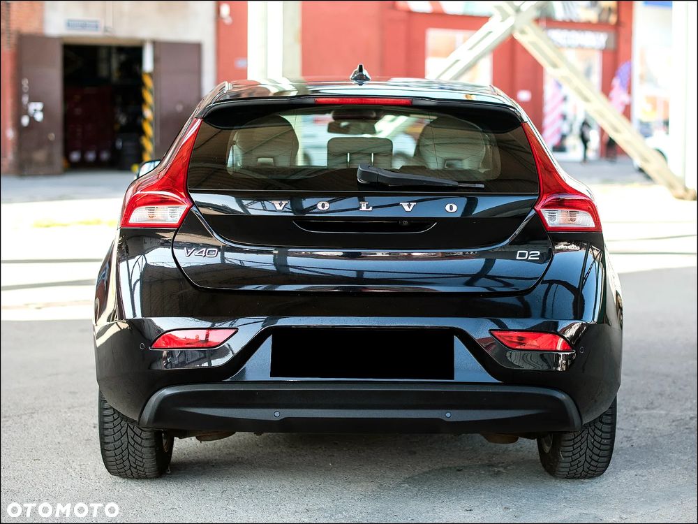 Volvo V40 D2 Summum - 8