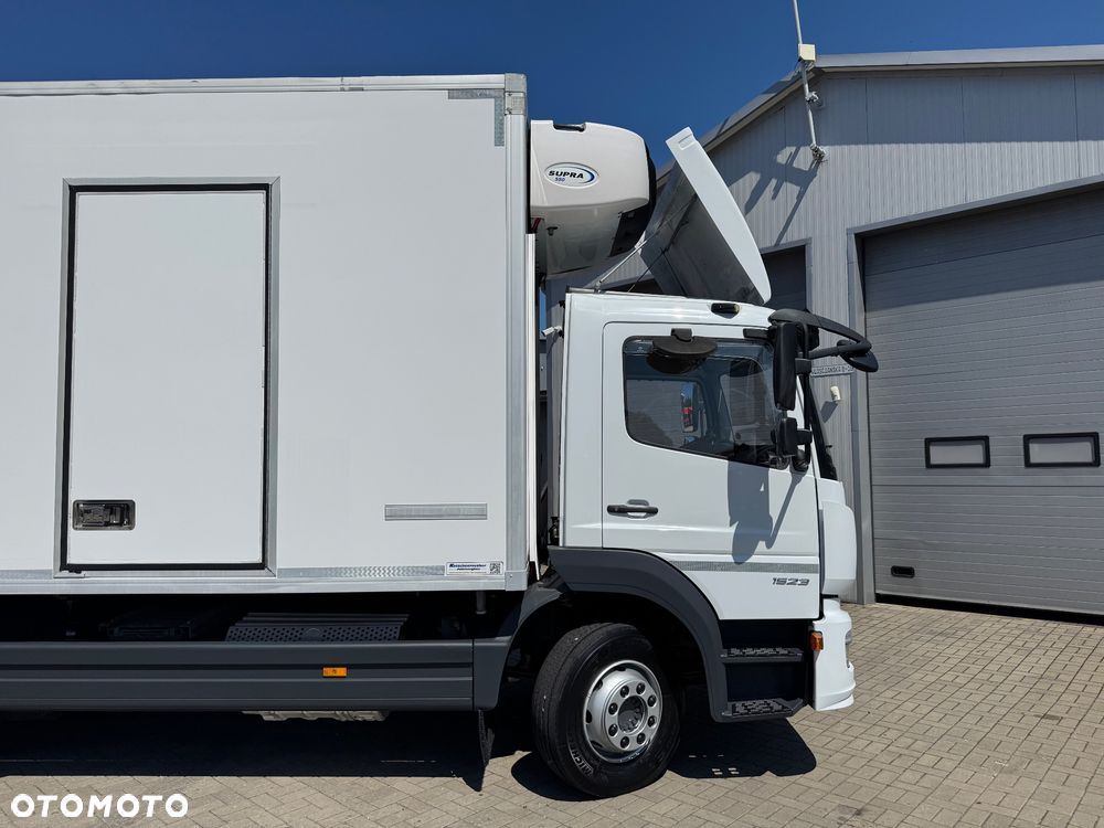 Mercedes-Benz ATEGO 1523 CHŁODNIA 6.35m Winda Z Niemiec - 14