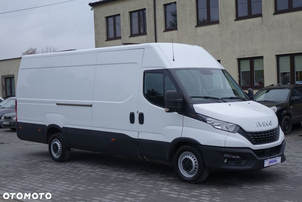 Iveco DAILY 35S18 / FURGON / BLASZAK / L4H2 / 3.0 / 180 KM / NAVI / KAMERA / - 3