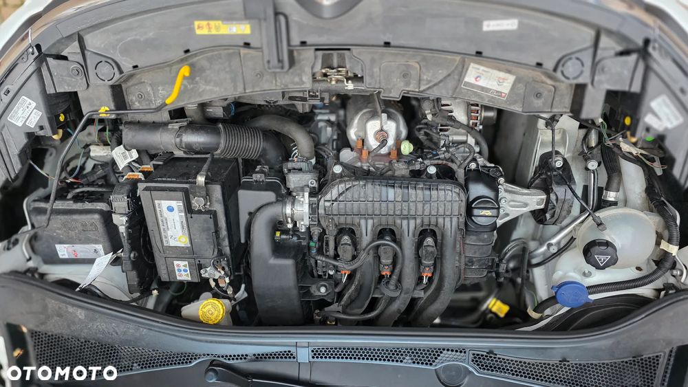 Citroën C3 1.2 PureTech Shine - 6