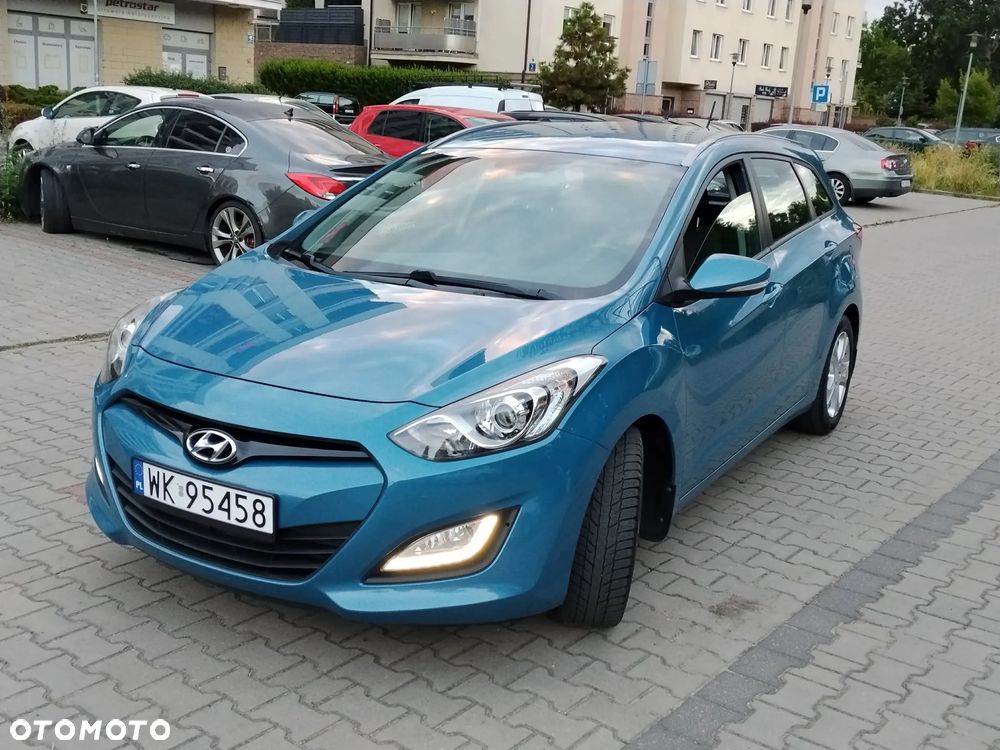 Hyundai i30 blue 1.6 GDI YES Gold - 1