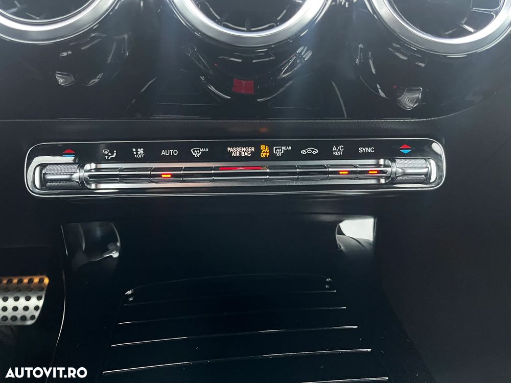 Mercedes-Benz A 220 4Matic 7G-DCT AMG Line - 21