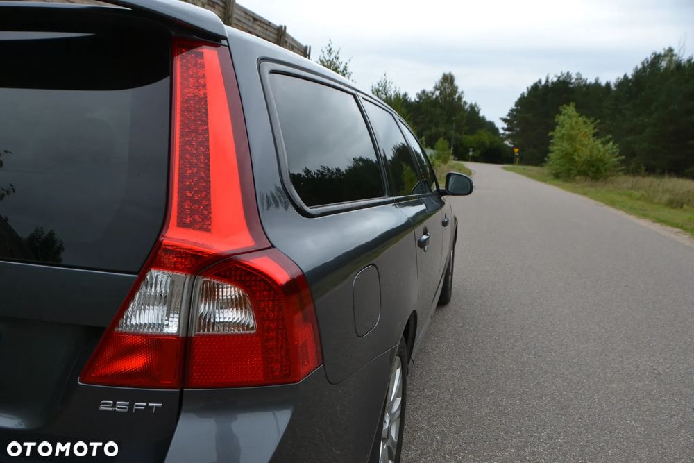 Volvo V70 2.5T RDesign - 37