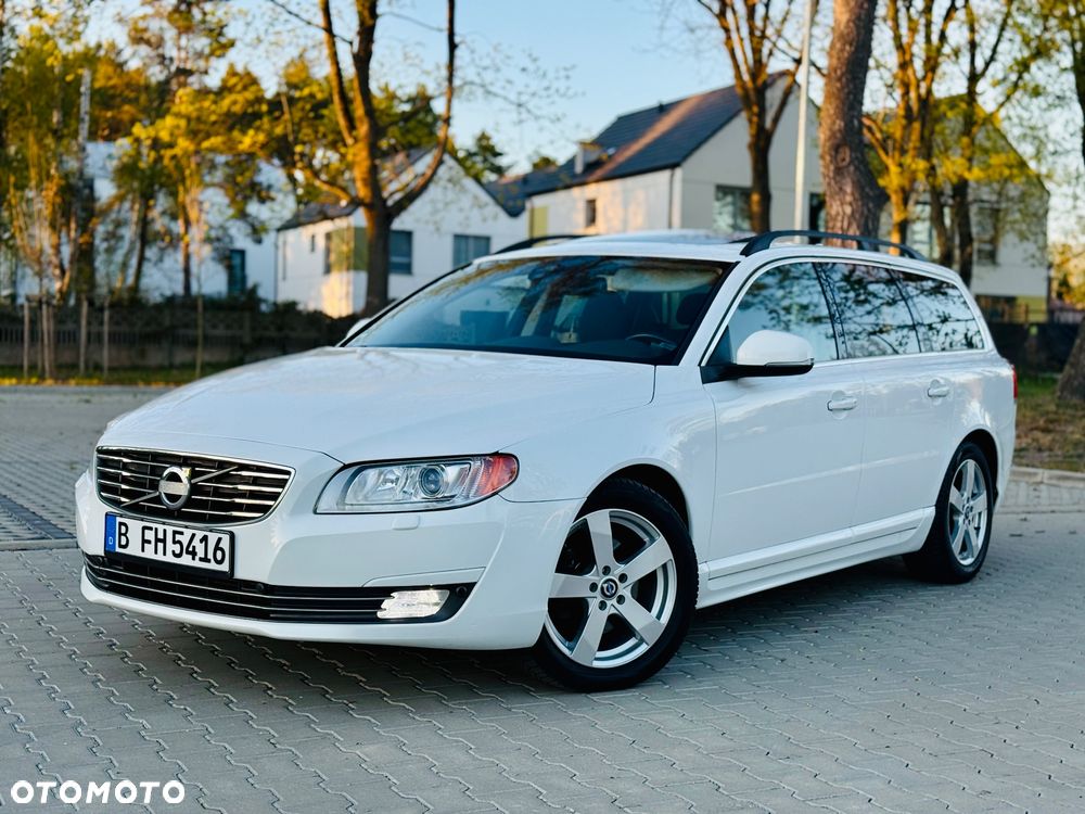 Volvo V70 D2 Momentum - 28