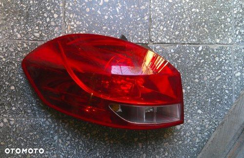 RENAULT CLIO III 05 KOMBI LEWA TYLNA LAMPA ORYGINAŁ EUROPA - 1