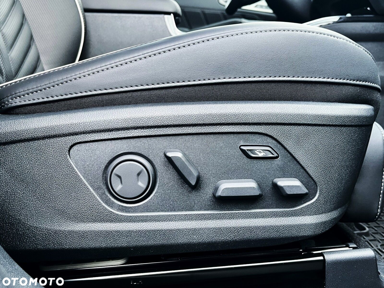 Kia Sorento 1.6 T-GDI HEV Prestige Line 6os - 36