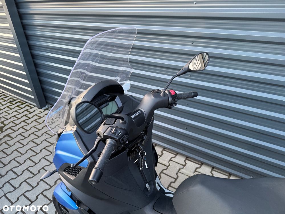 Piaggio MP-3 - 10