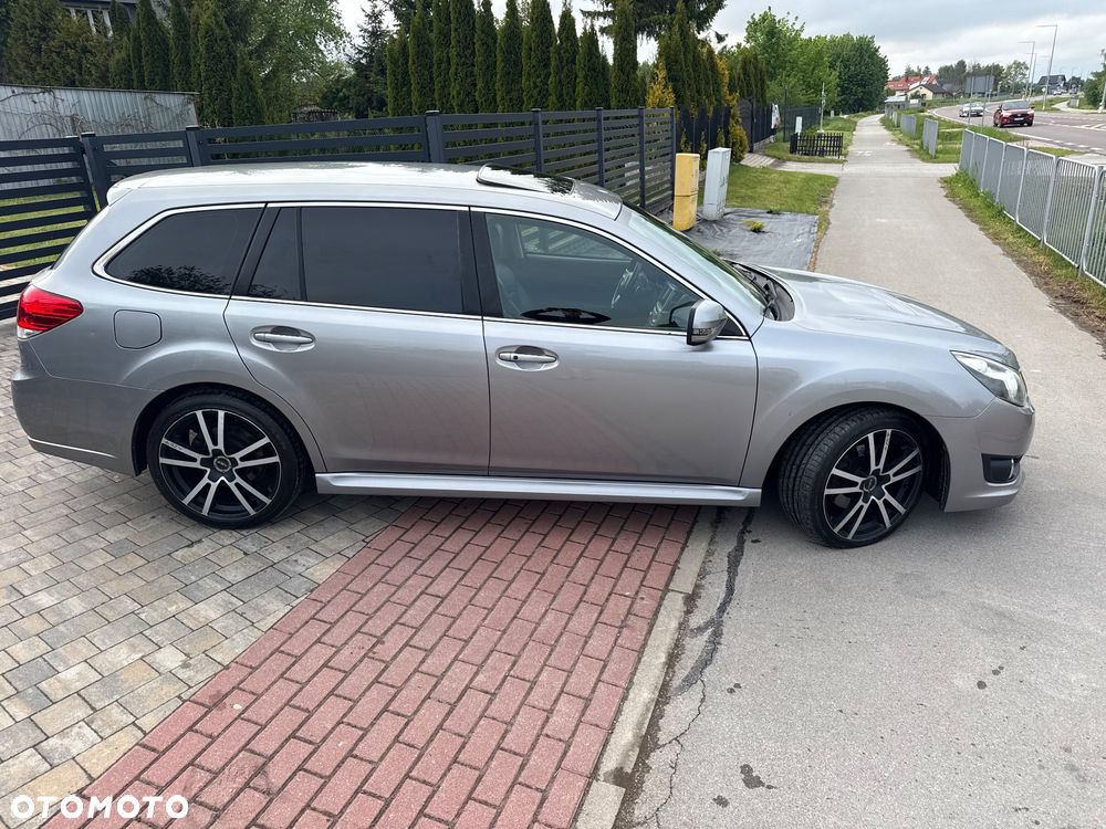 Subaru Legacy 2.5i GT - 6