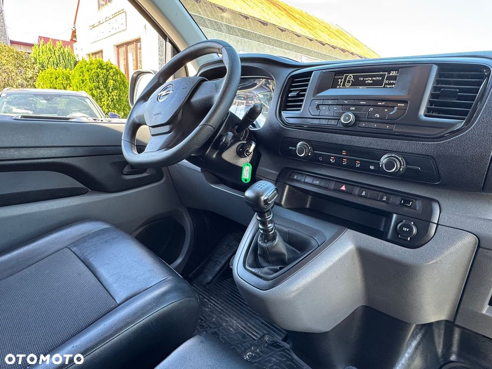 Opel Vivaro - 19