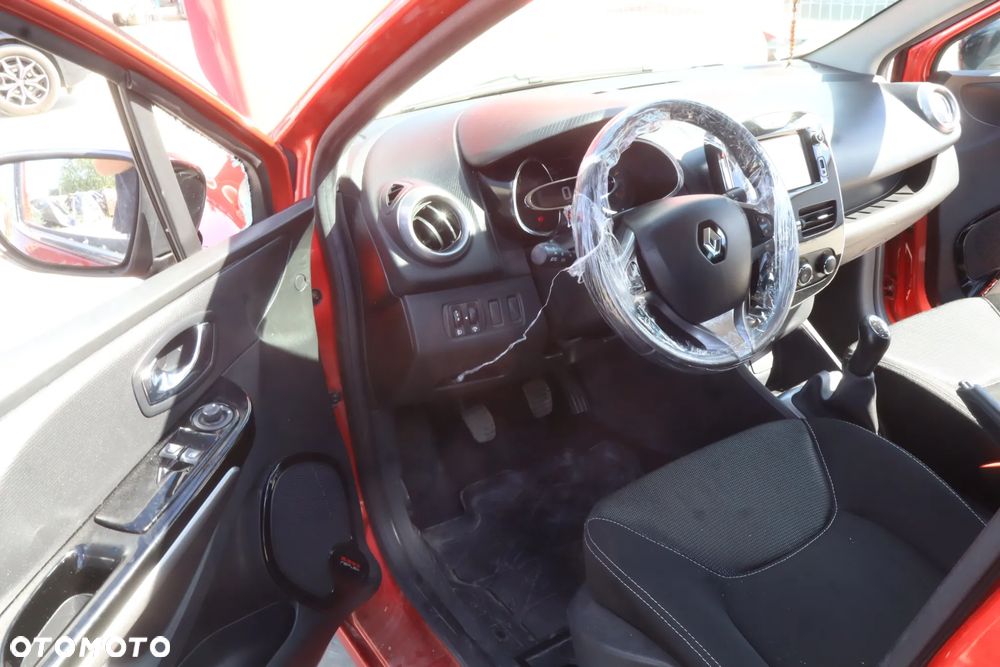 Renault Clio 1.2 16V Techno Feel - 9