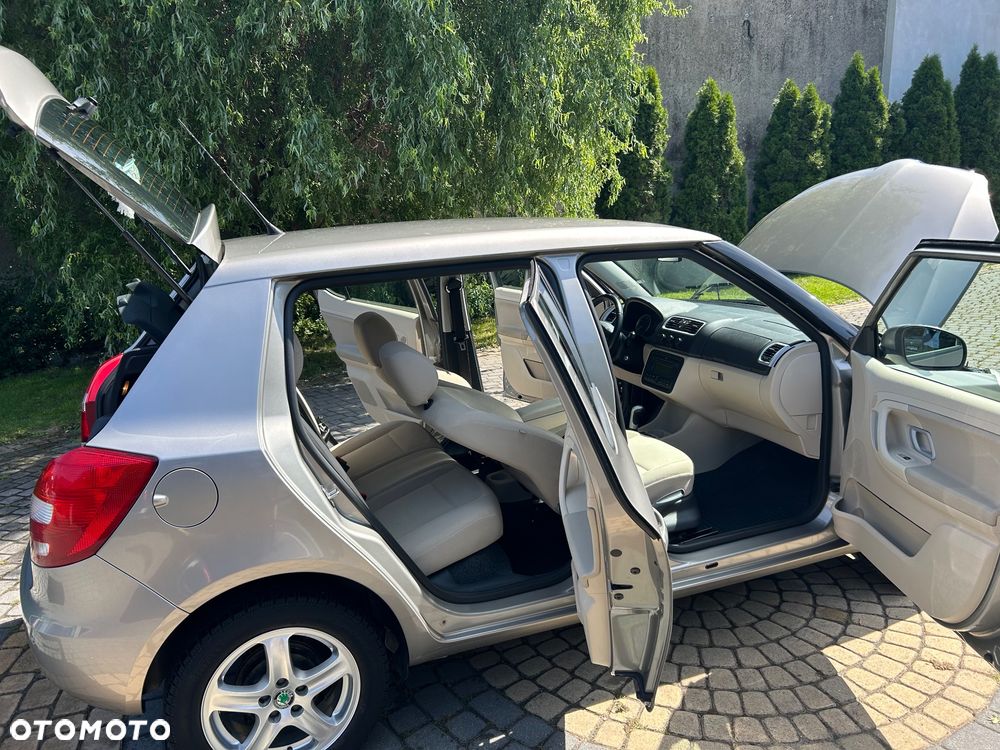 Skoda Fabia 1.2 HTP Elegance - 10