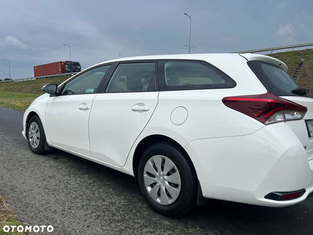 Toyota Auris 1.6 Active - 12