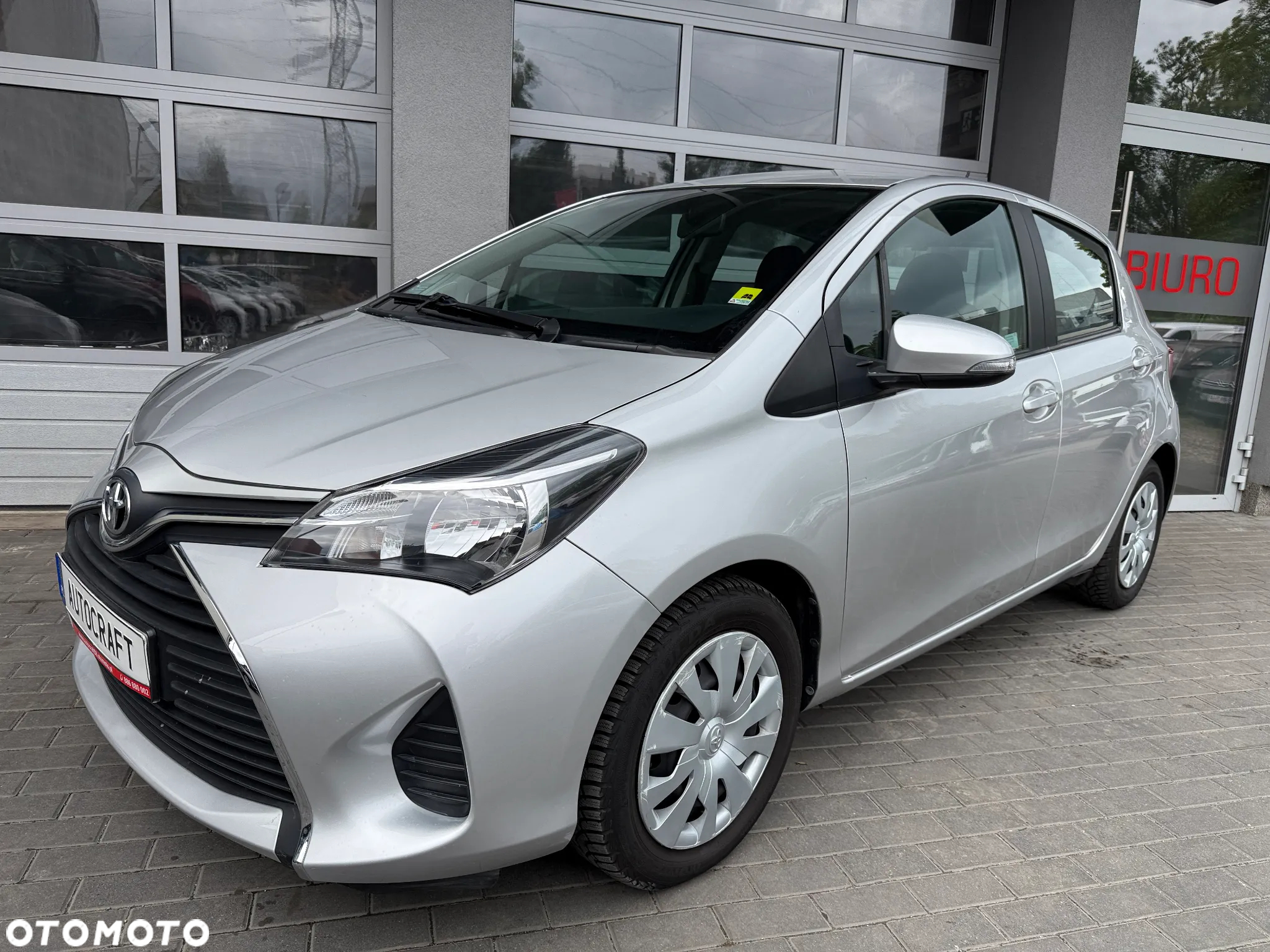 Toyota Yaris 1.0 Premium - 17