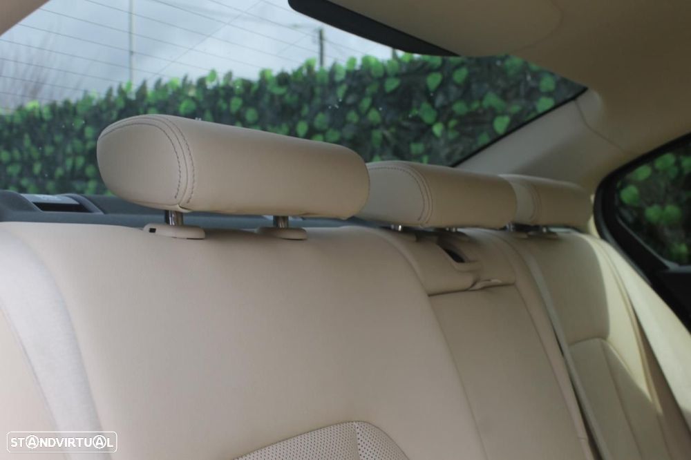 BMW 320 e Line Sport Auto - 37