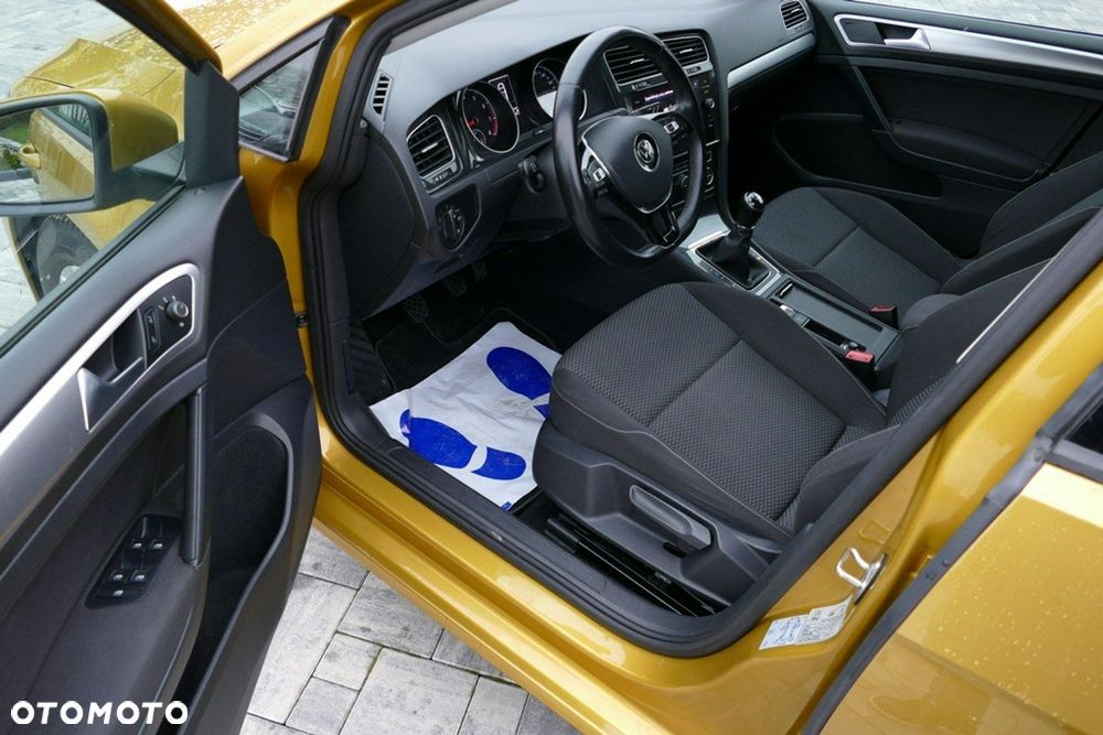 Volkswagen Golf 1.0 TSI Highline - 16