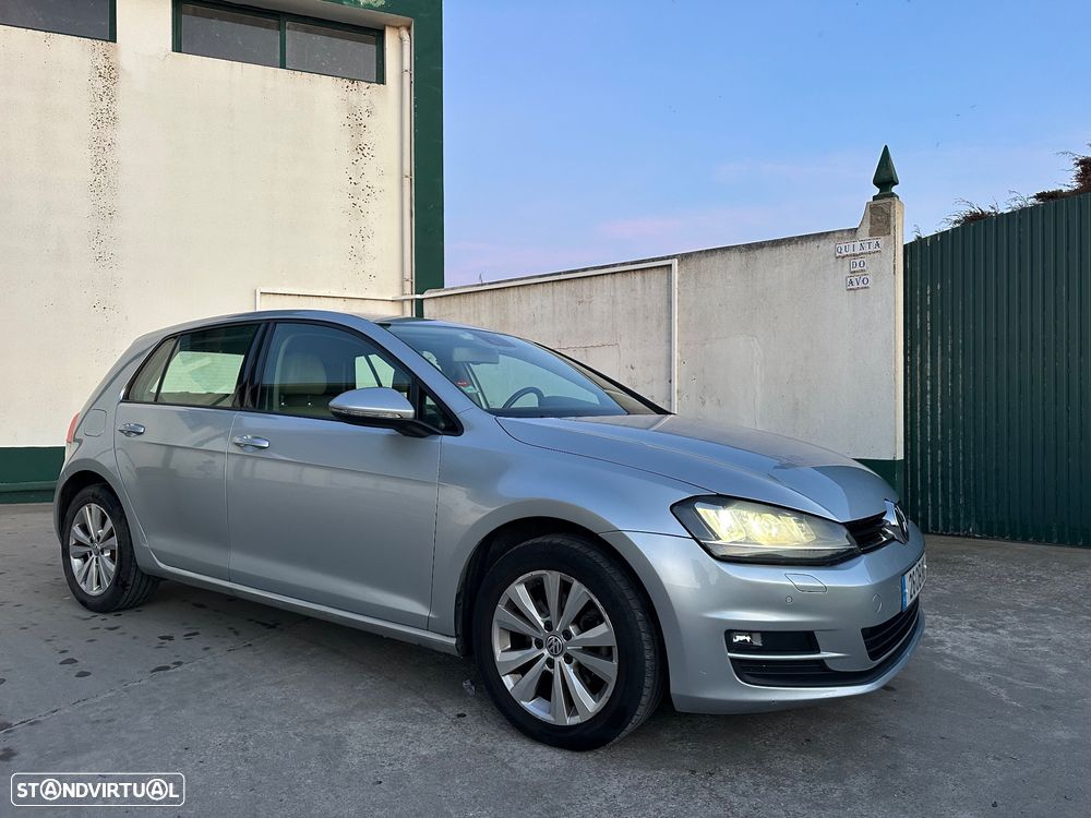 VW Golf 1.6 TDi Highline DSG - 1