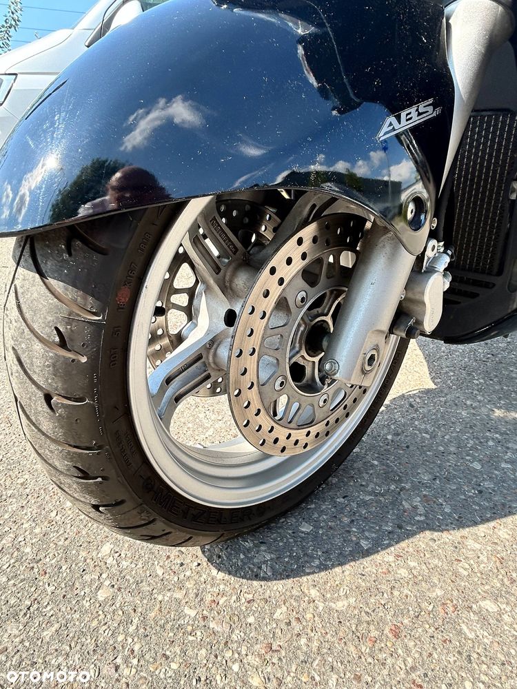 Suzuki Burgman - 12