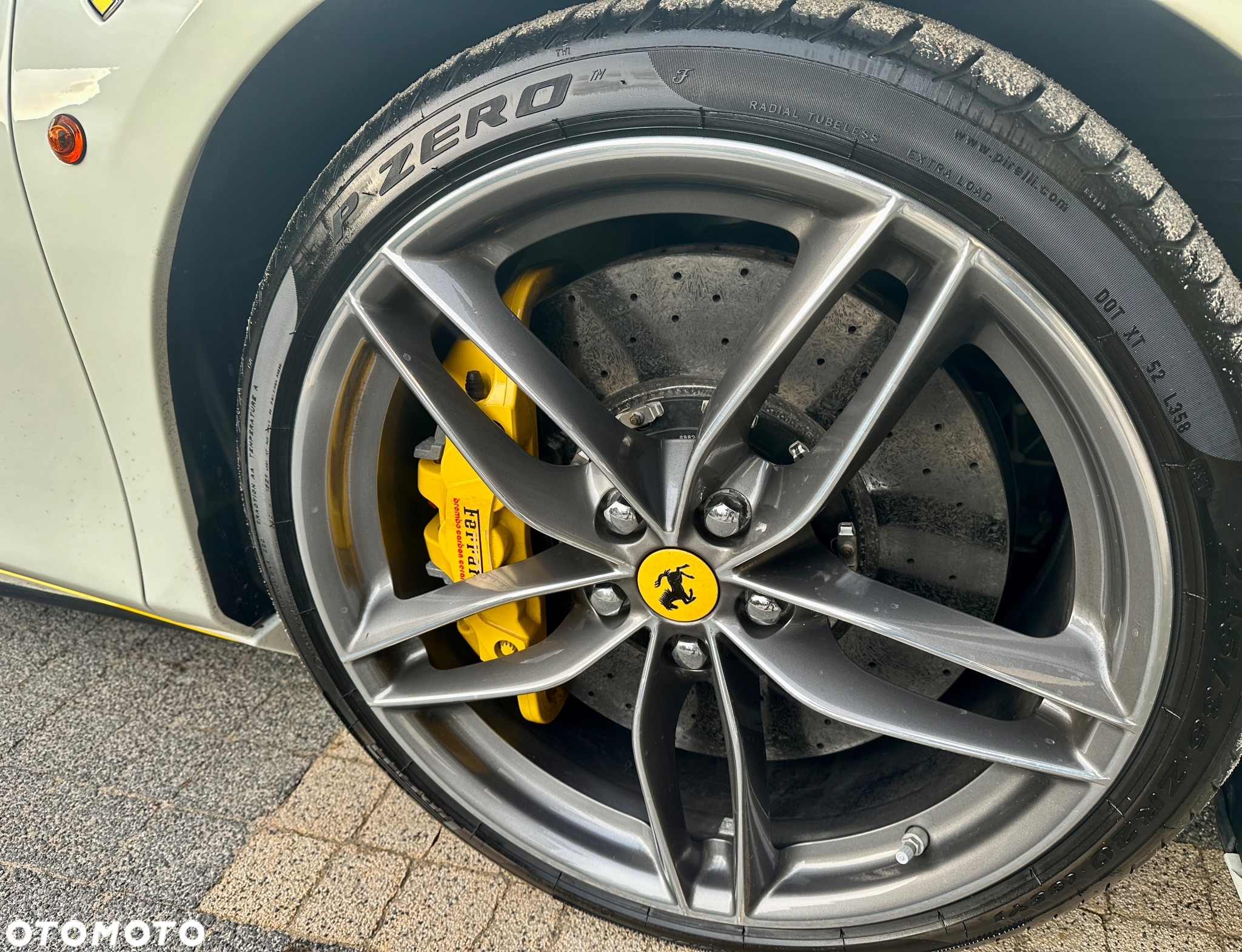 Ferrari 488 - 14