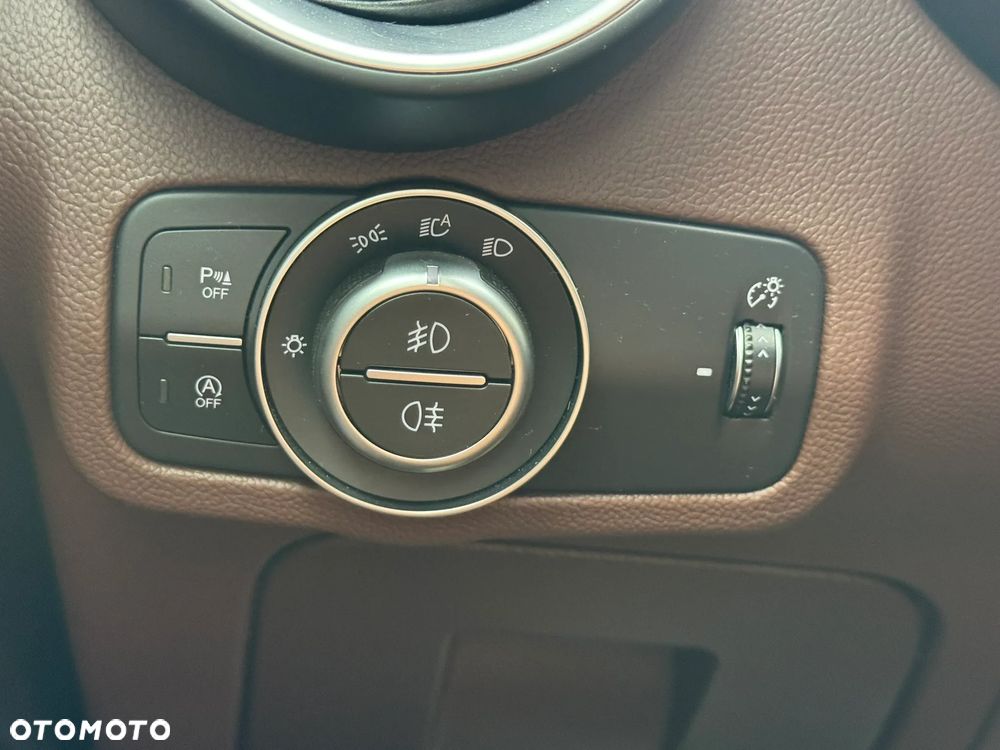 Alfa Romeo Stelvio 2.2 16V AT8 Business - 38