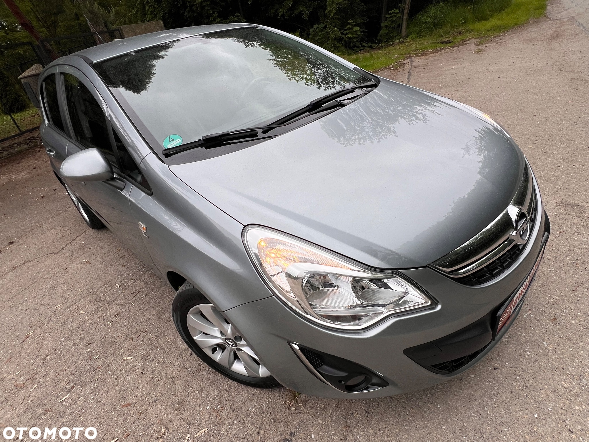 Opel Corsa 1.4 16V Cosmo - 12