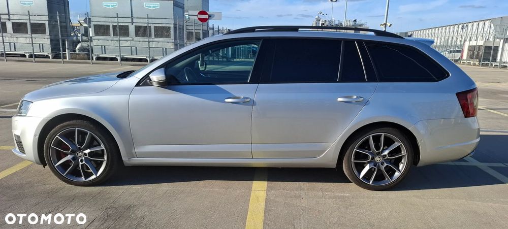 Skoda Octavia 2.0 TSI RS - 8