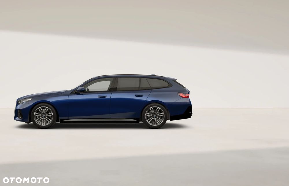 BMW Seria 5 540d xDrive mHEV M Sport - 8