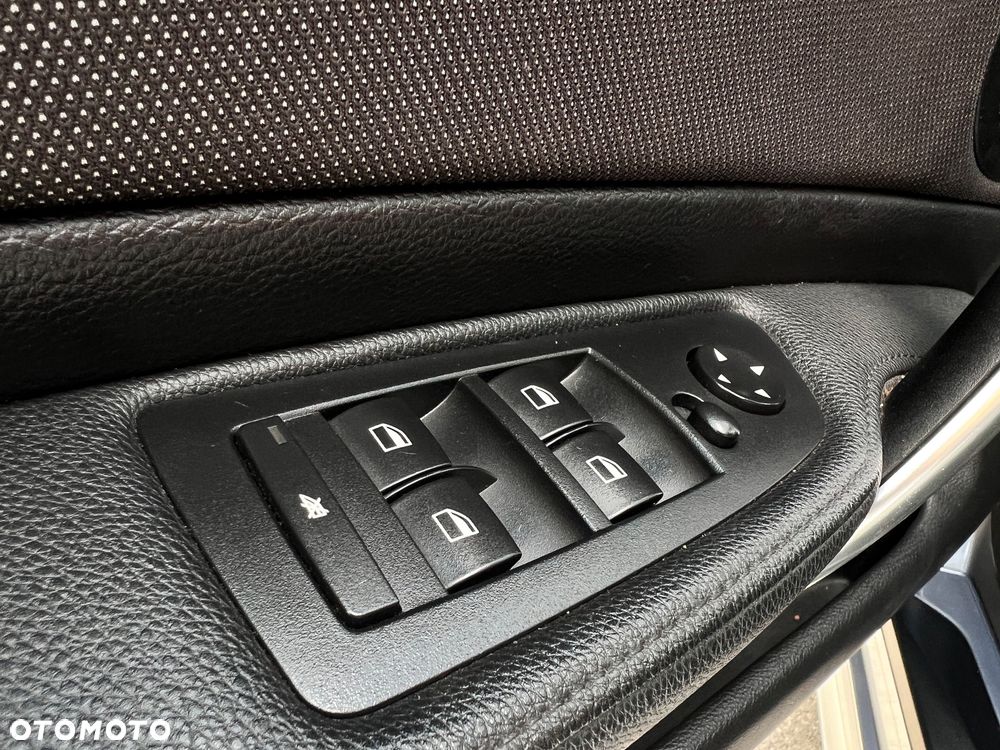 BMW Seria 1 - 20