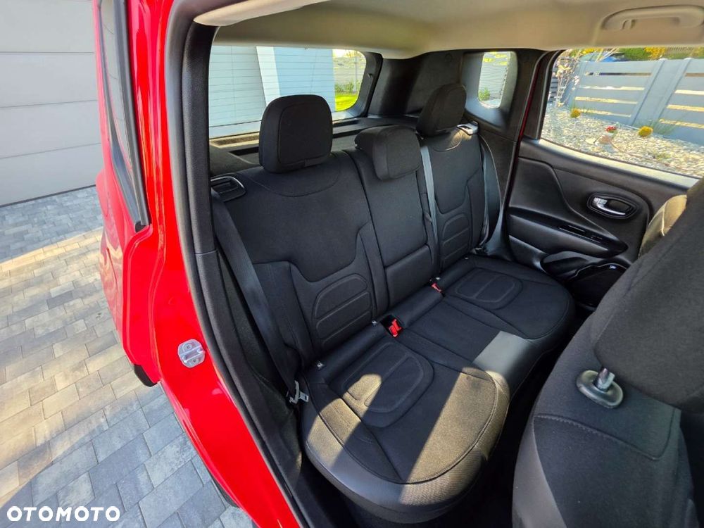 Jeep Renegade - 23