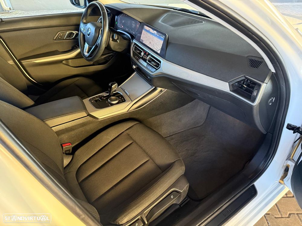 BMW 320 d Auto - 20