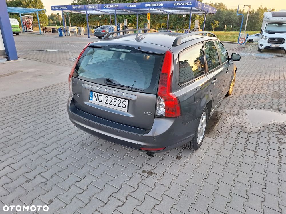 Volvo V50 D3 Momentum - 10