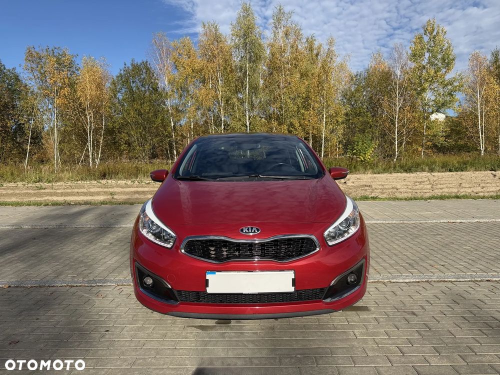 Kia Ceed 1.6 GDI DCT Platinum Edition - 6