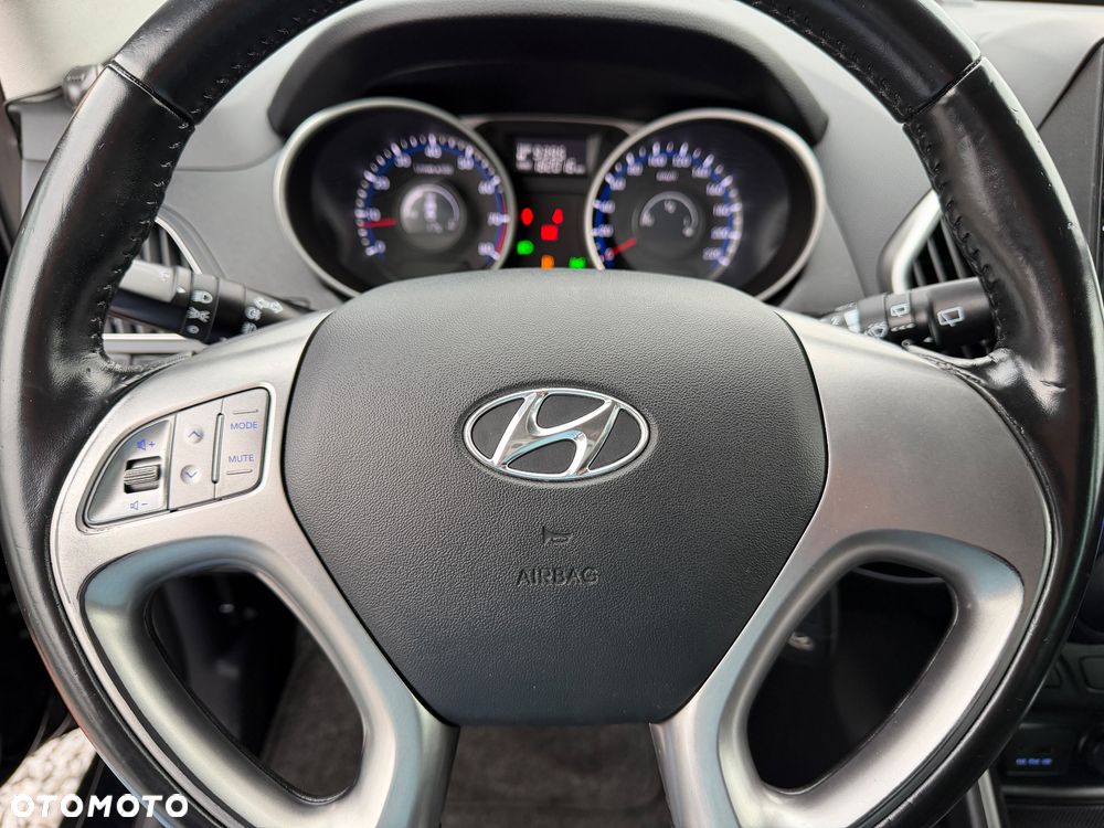 Hyundai ix35 2.0 2WD Style - 17