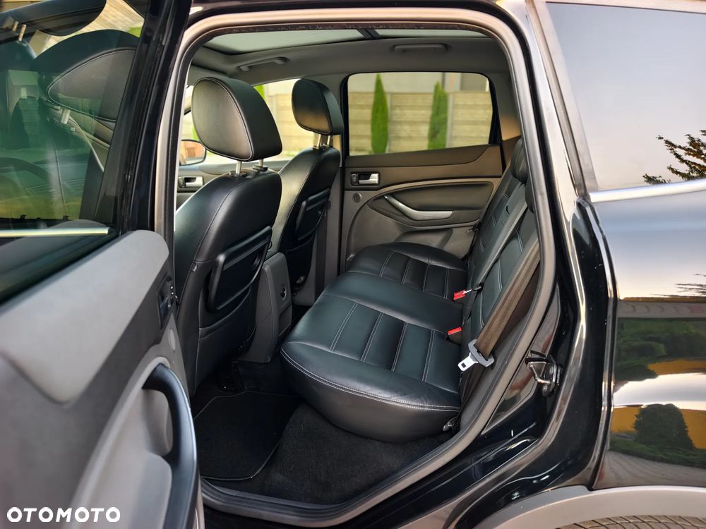 Ford Kuga 2.0 TDCi 4x4 Titanium - 10