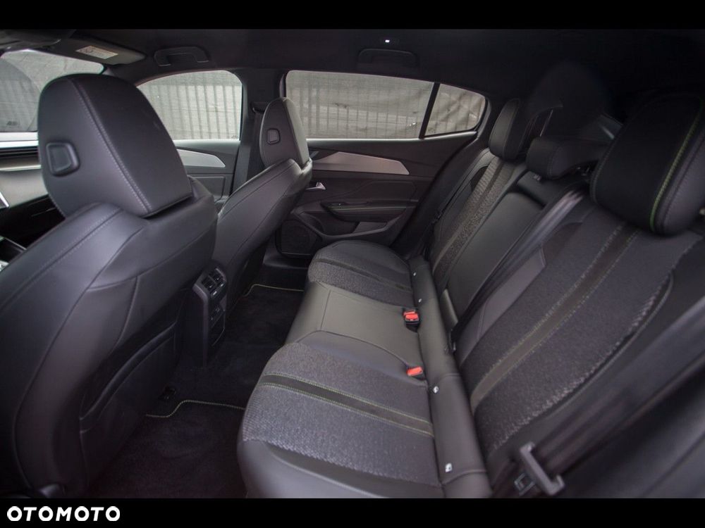 Peugeot 408 1.6 Plug-In Hybrid 225 Allure EAT8 - 25
