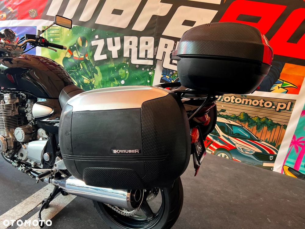 Yamaha XJR - 14