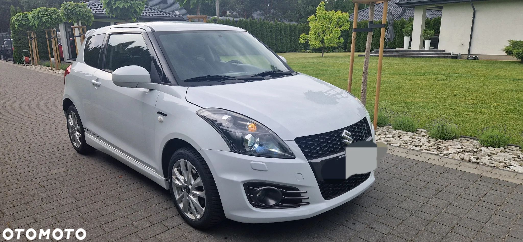 Suzuki Swift 1.6 Sport - 1