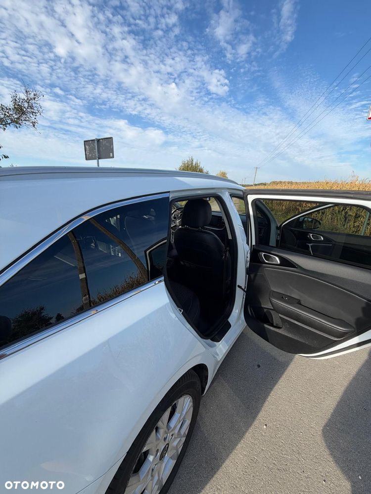 Kia Ceed 1.5 T-GDI L - 10