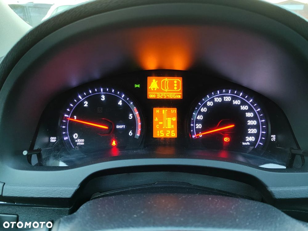 Toyota Avensis 2.2 D-4D Business Edition - 19