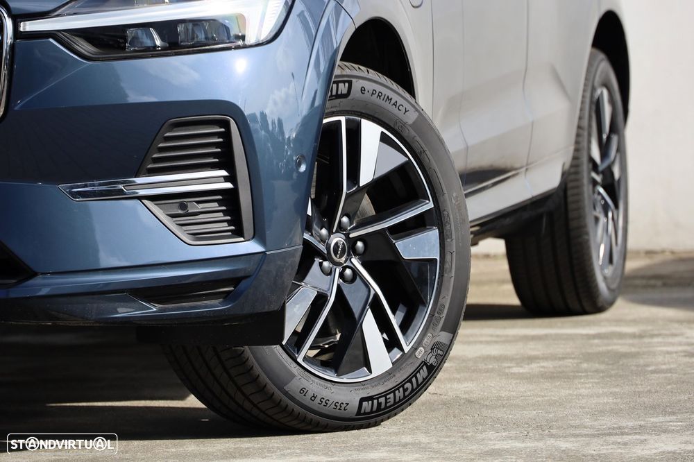 Volvo XC 60 2.0 T6 PHEV Core AWD - 8