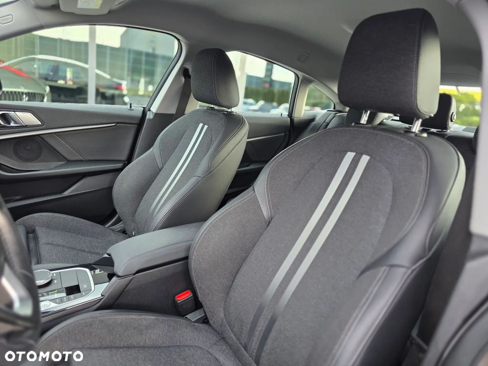 BMW Seria 2 220d xDrive Sport Line sport - 19
