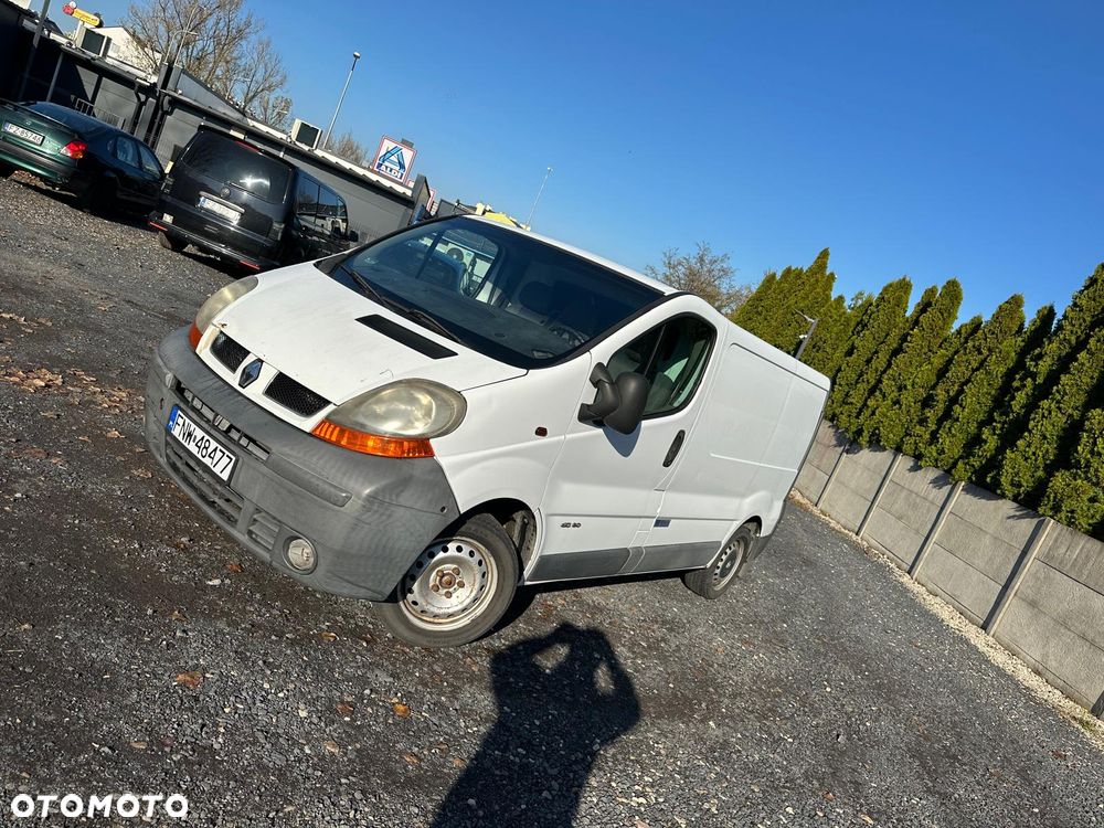 Renault TRAFIC - 1
